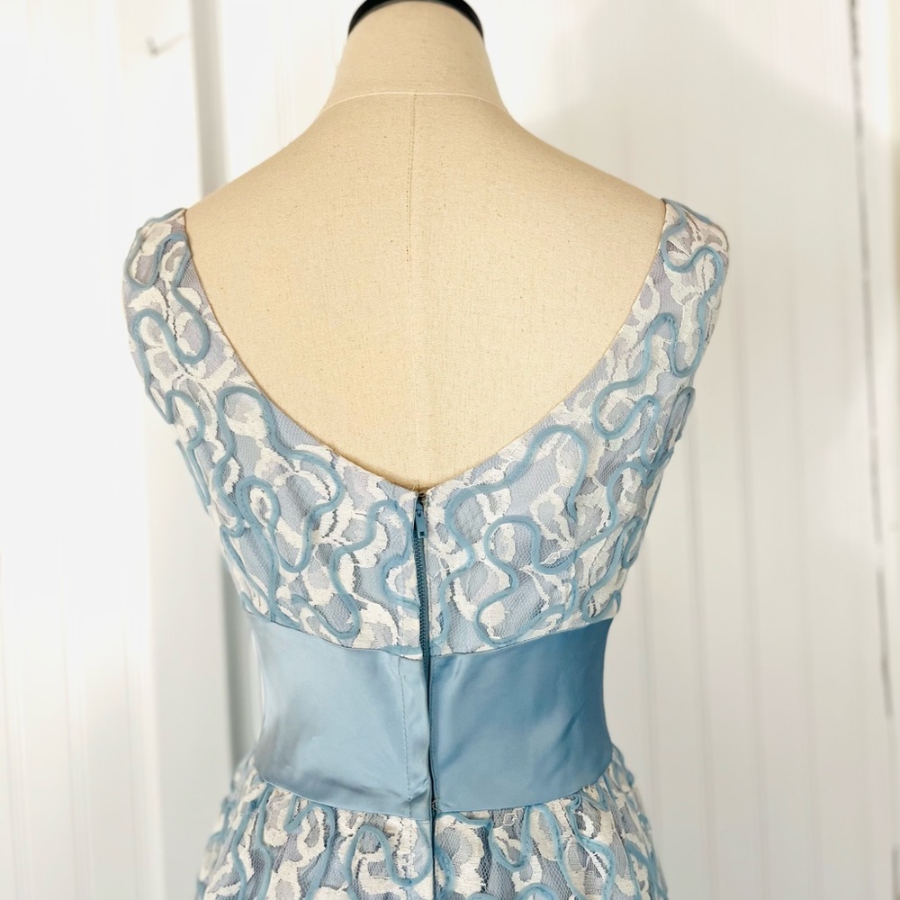 Vintage Blue and White Lace Gown with Satin Bow Small Unusual Pattern Applique - Picture 6 of 15